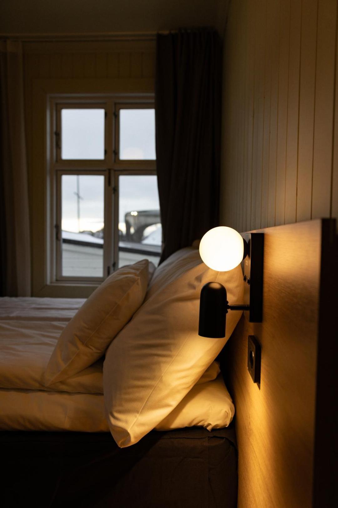 Skata Boutique Hotel Henningsvær Exterior foto