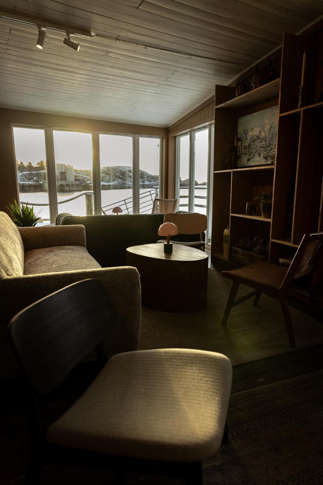 Skata Boutique Hotel Henningsvær Exterior foto